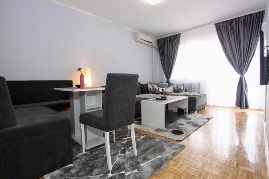 Cezar Apartment Белград Экстерьер фото