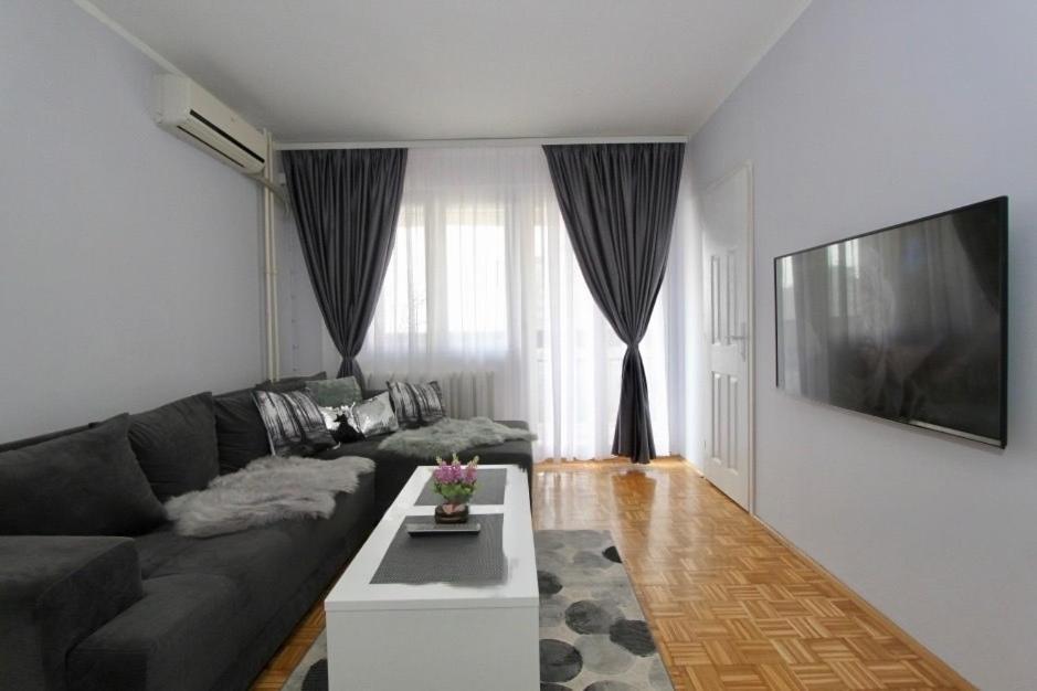 Cezar Apartment Белград Экстерьер фото